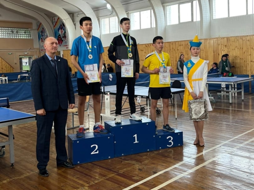 Более 40 команд сразились в XXIII международном турнире по настольному теннису «Кубок Дружбы» в Агинском